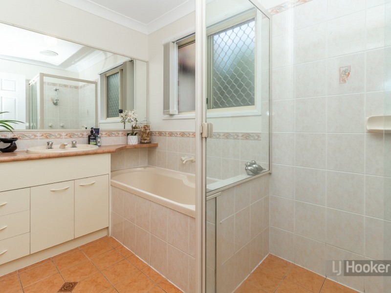 43 Regents Circuit, Forest Lake QLD 4078