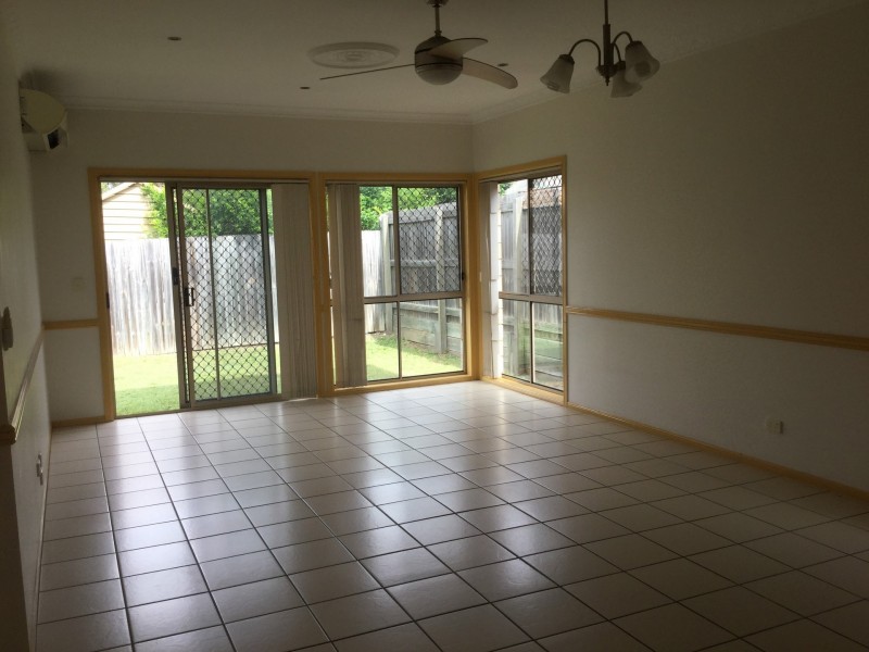 9 Horton Place, Forest Lake QLD 4078