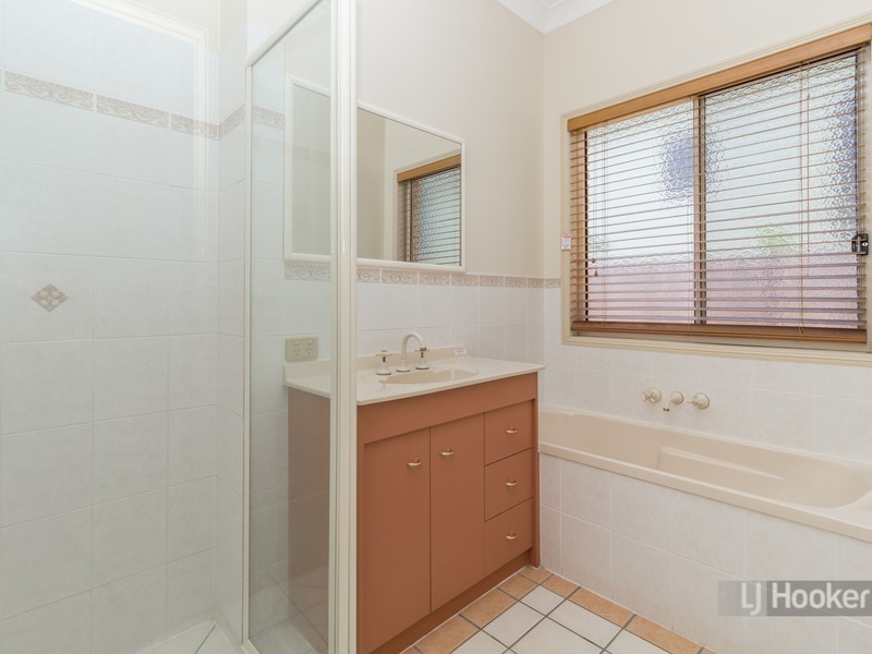 3 Elabana Place, Forest Lake QLD 4078