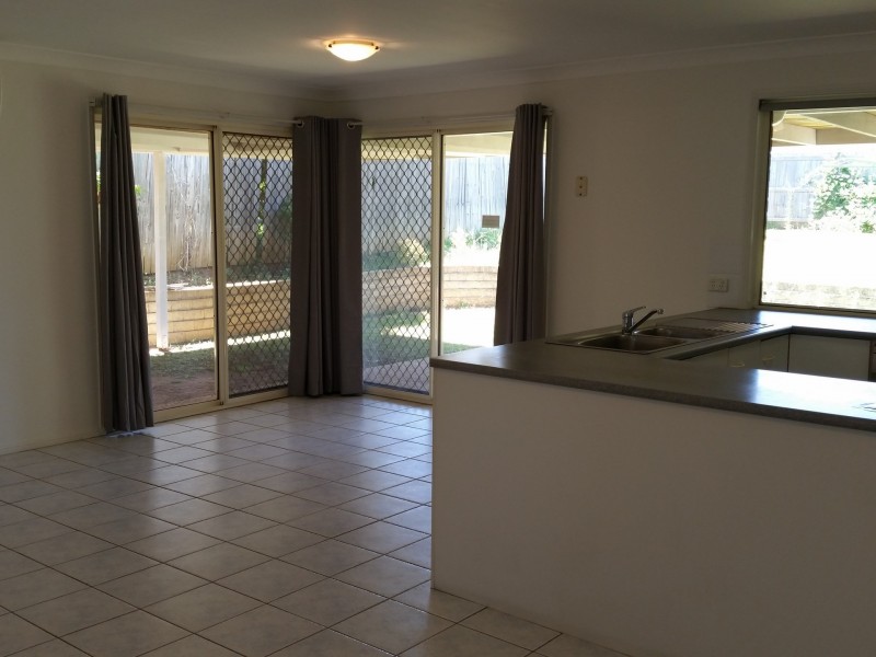 10 Bettong Place, Doolandella QLD 4077