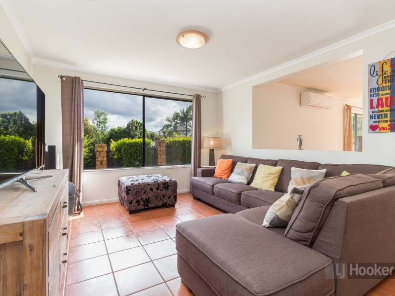 27 Vaucluse Street, Forest Lake QLD 4078