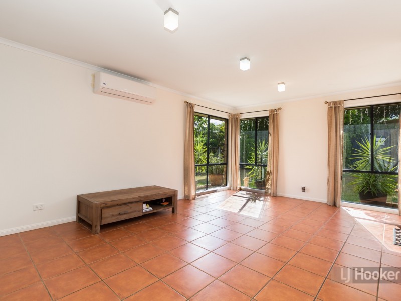 27 Vaucluse Street, Forest Lake QLD 4078