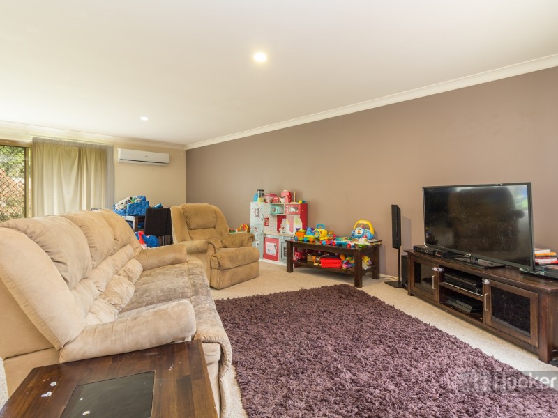 21 Macquarie Circuit, Forest Lake QLD 4078