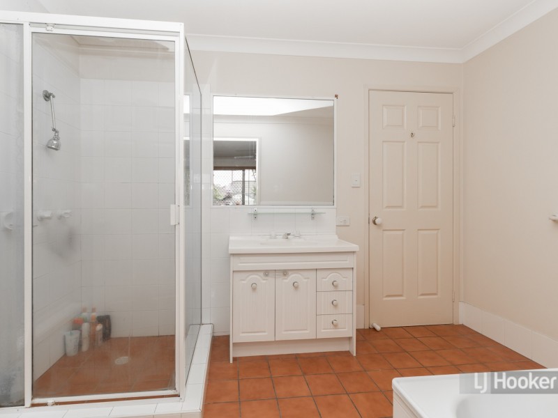 21 Macquarie Circuit, Forest Lake QLD 4078