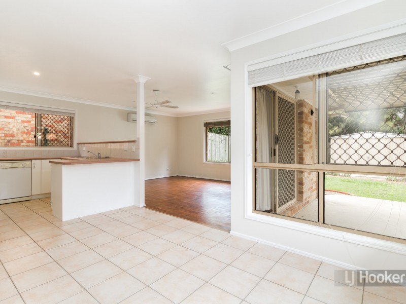 3 Winnecke Close, Forest Lake QLD 4078