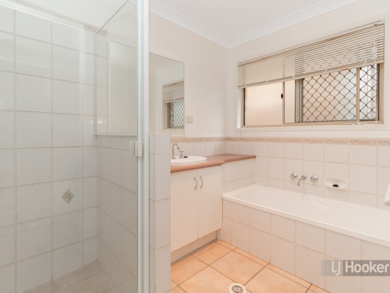 3 Winnecke Close, Forest Lake QLD 4078