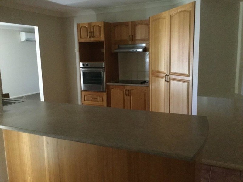 9 Templestowe Close, Forest Lake QLD 4078