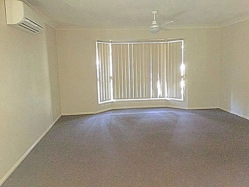 9 Templestowe Close, Forest Lake QLD 4078