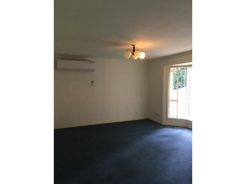 8 Paterson Place, Forest Lake QLD 4078