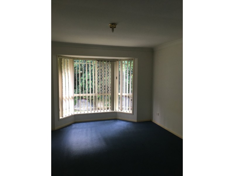 8 Paterson Place, Forest Lake QLD 4078