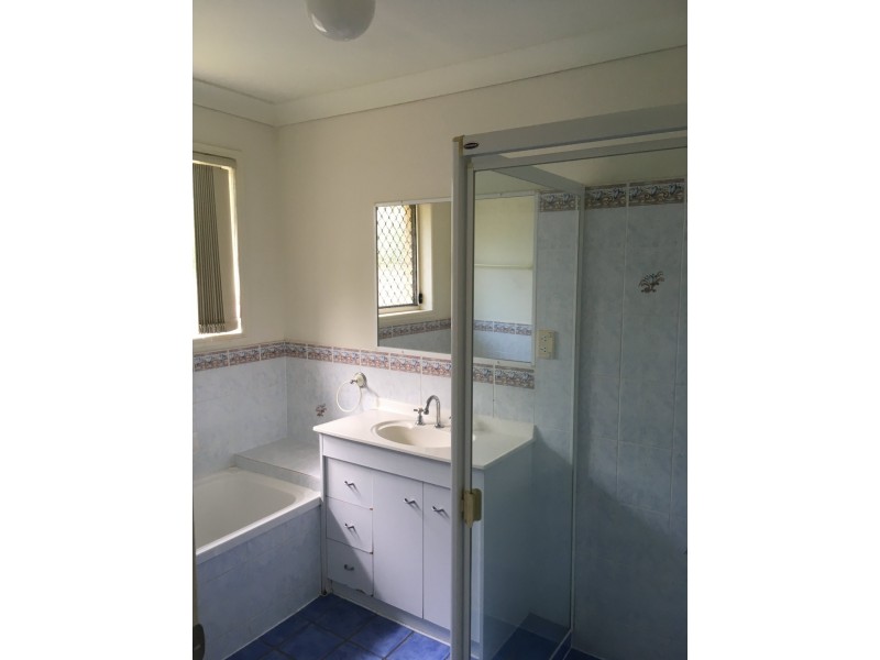 8 Paterson Place, Forest Lake QLD 4078