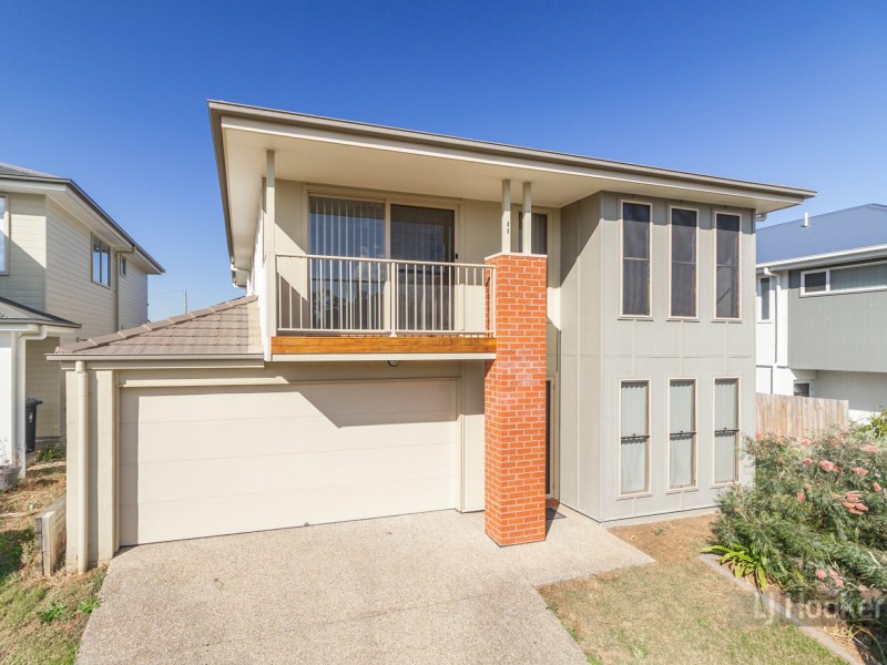 8 Kent Street, Heathwood QLD 4110