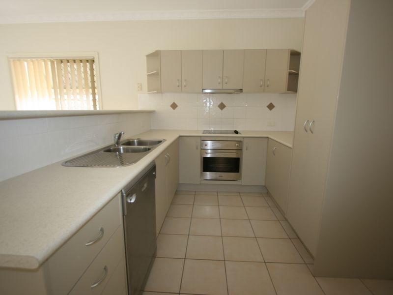 7 Nullarbor Circuit, Forest Lake QLD 4078