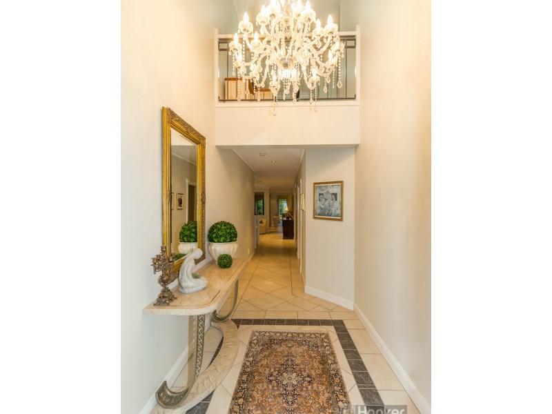 13 Toorak Place, Forest Lake QLD 4078