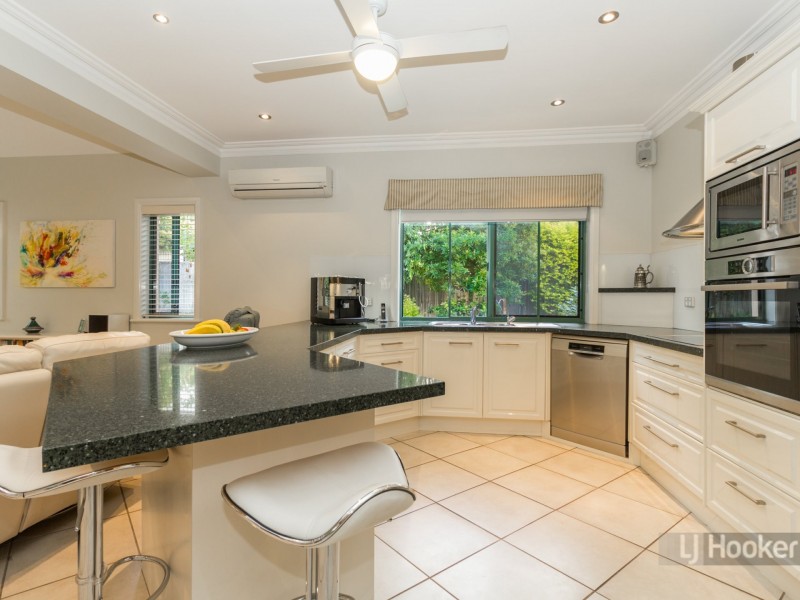 13 Toorak Place, Forest Lake QLD 4078