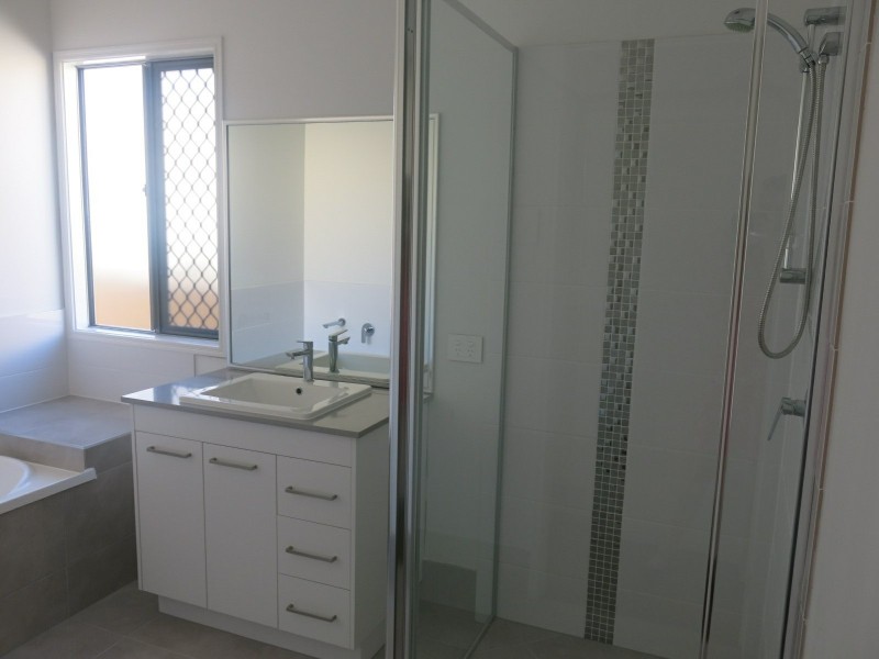 58 Landing Circuit, Springfield Lakes QLD 4300