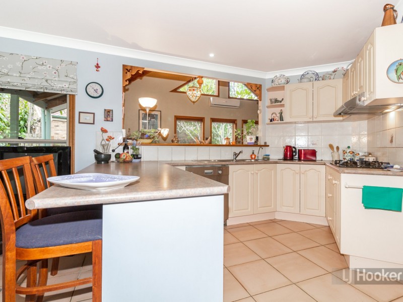 79 Banksia Circuit, Forest Lake QLD 4078