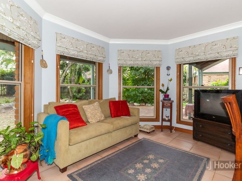 79 Banksia Circuit, Forest Lake QLD 4078