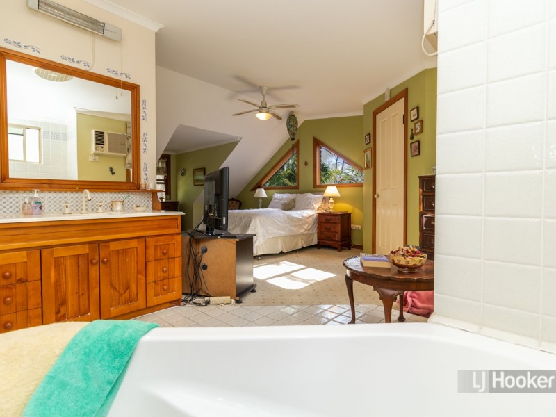 79 Banksia Circuit, Forest Lake QLD 4078