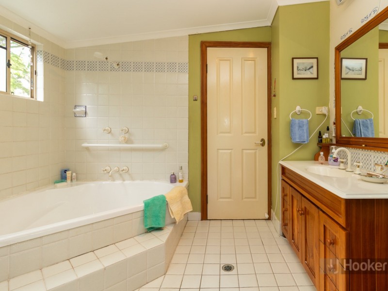 79 Banksia Circuit, Forest Lake QLD 4078