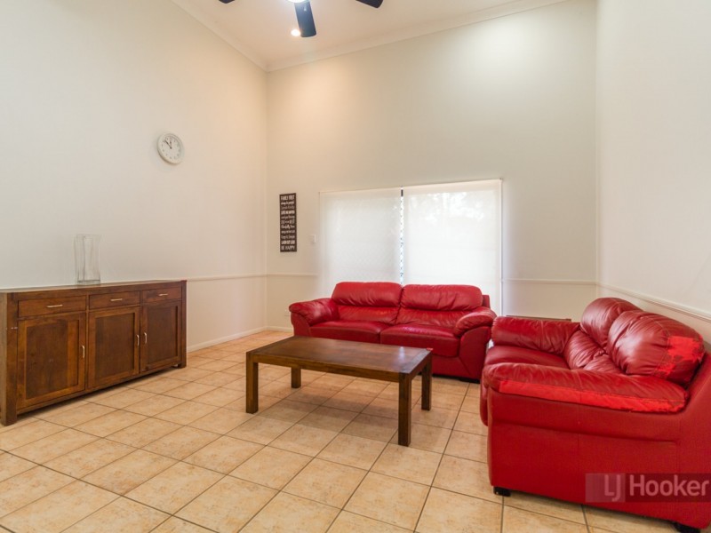 7 Windsor Place, Forest Lake QLD 4078