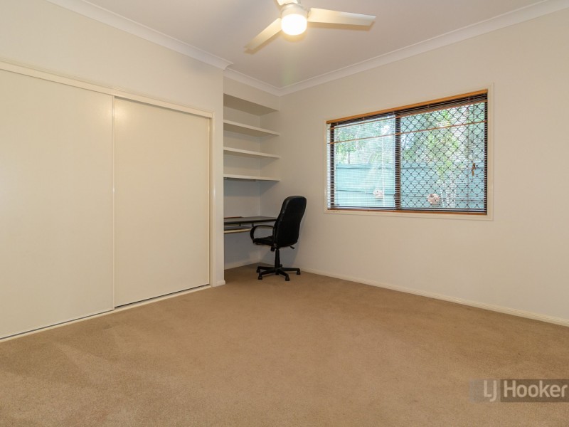 7 Windsor Place, Forest Lake QLD 4078