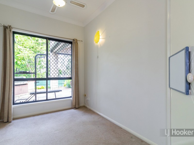 7 Windsor Place, Forest Lake QLD 4078