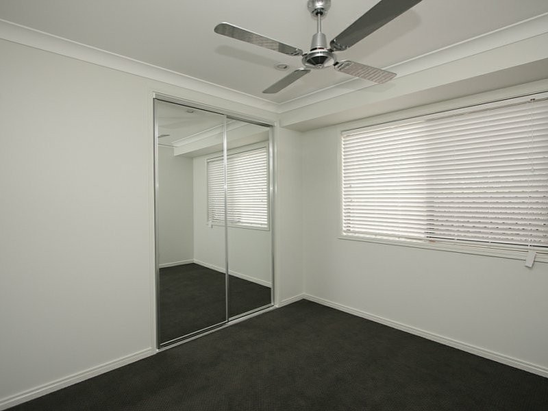 2/20 Charlton Place, Browns Plains QLD 4118