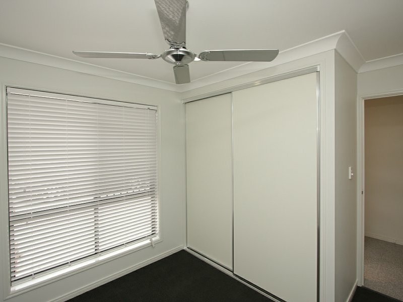 2/20 Charlton Place, Browns Plains QLD 4118