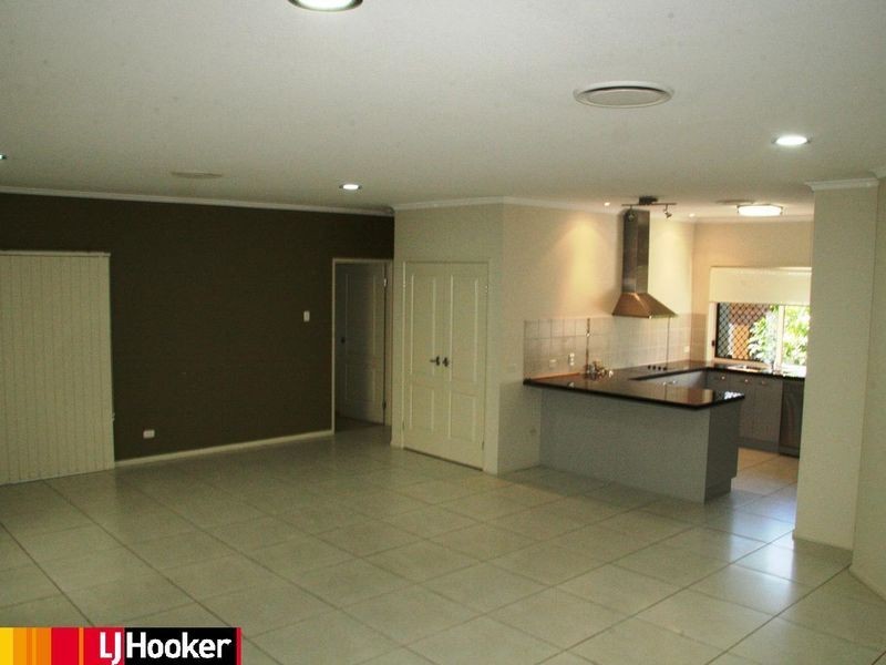 4 Abbotsford Place, Forest Lake QLD 4078