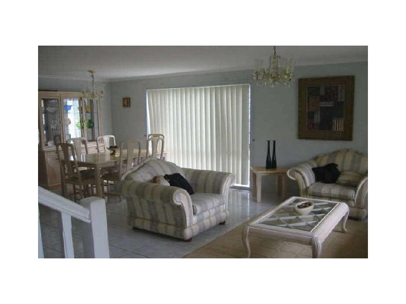 29 Metropole Street, Robertson QLD 4109