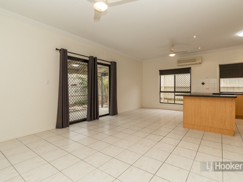 27 Cobourg Street, Forest Lake QLD 4078