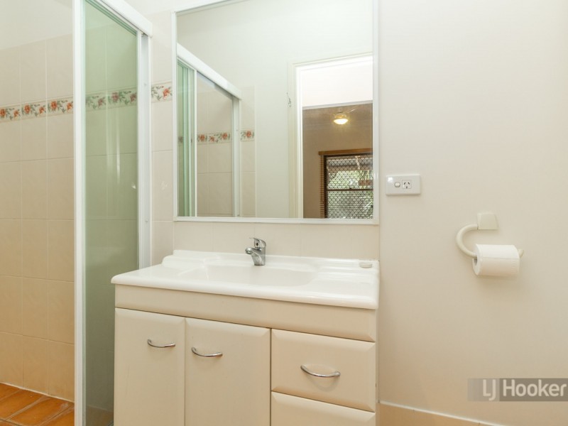 27 Cobourg Street, Forest Lake QLD 4078