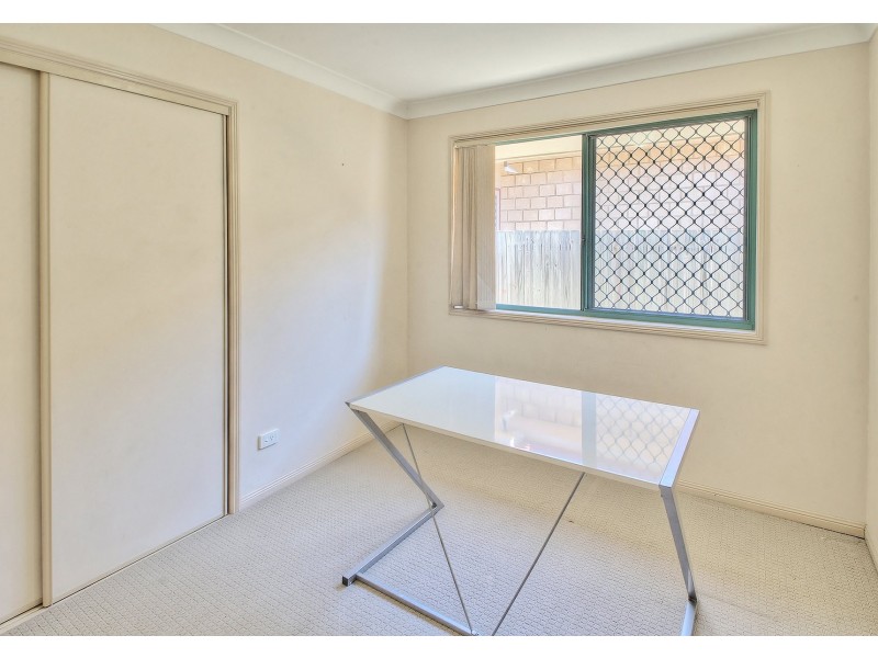 10 Sugarloaf Street, Forest Lake QLD 4078