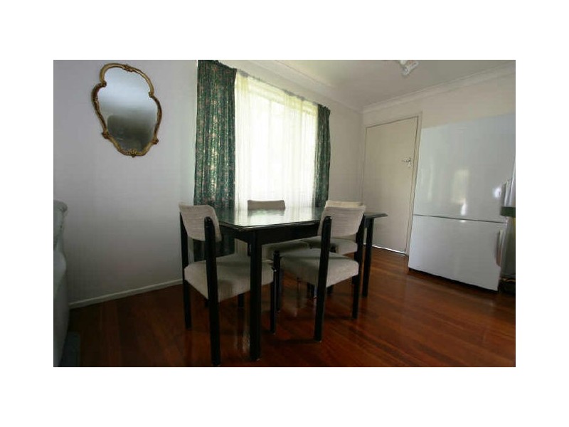 38 Hallett Avenue, Camira QLD 4300