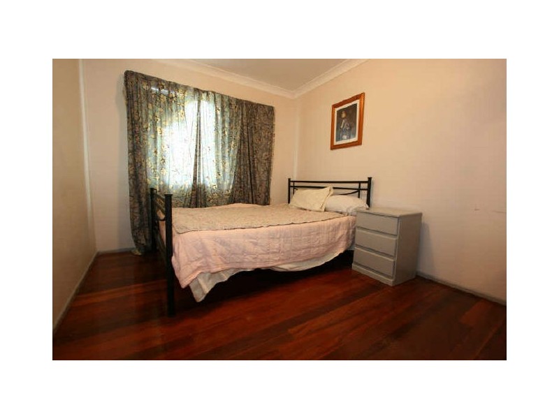38 Hallett Avenue, Camira QLD 4300