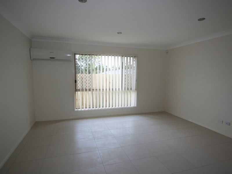 8 Finetti Circuit, Durack QLD 4077