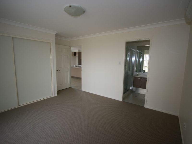 8 Finetti Circuit, Durack QLD 4077