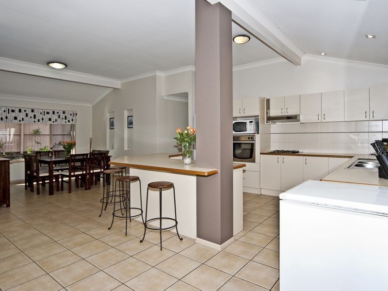 51 Settlers Circuit, Forest Lake QLD 4078