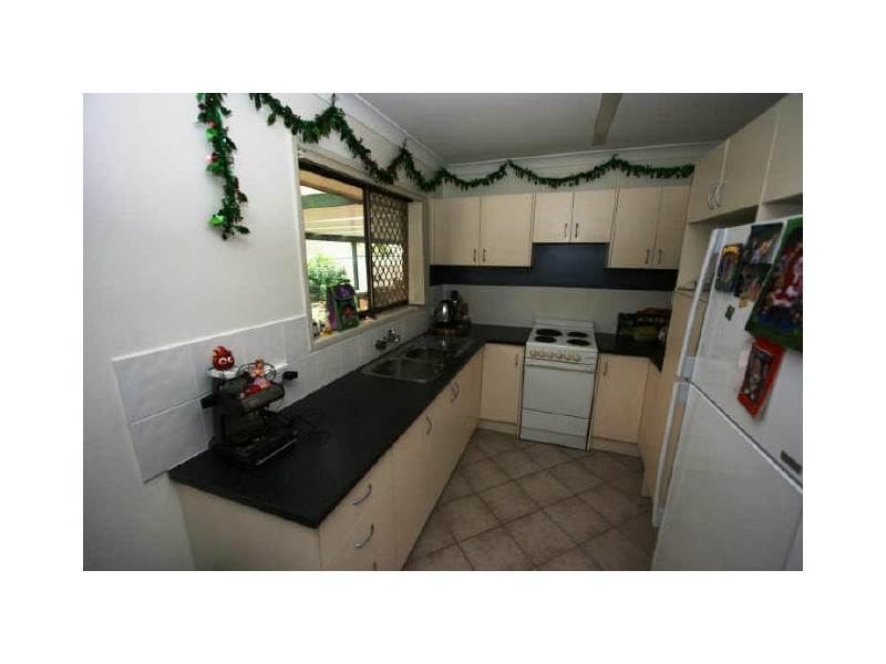 21 Cosway Street, Hillcrest QLD 4118