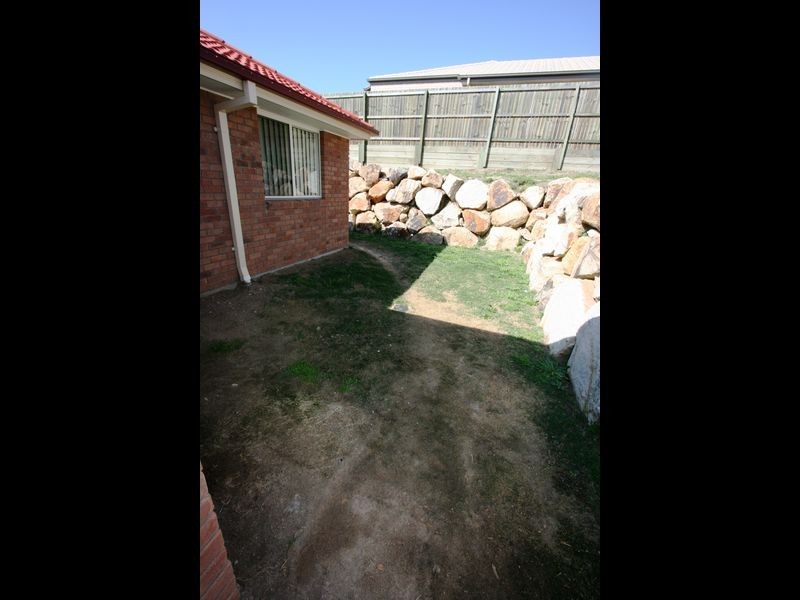 17 Barry Street (Cnr 11 Adab Clos, Boronia Heights QLD 4124