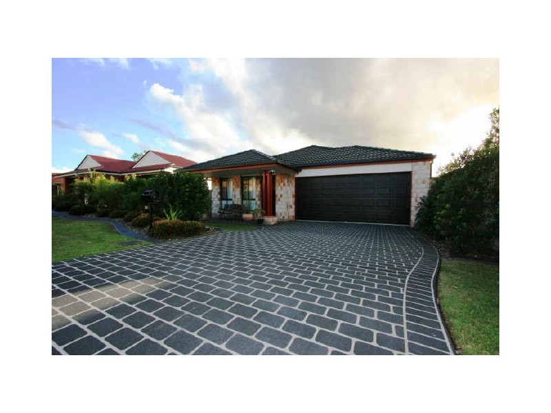 84 Snowy River Circuit, Forest Lake QLD 4078