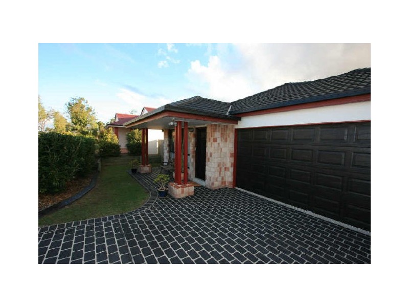 84 Snowy River Circuit, Forest Lake QLD 4078