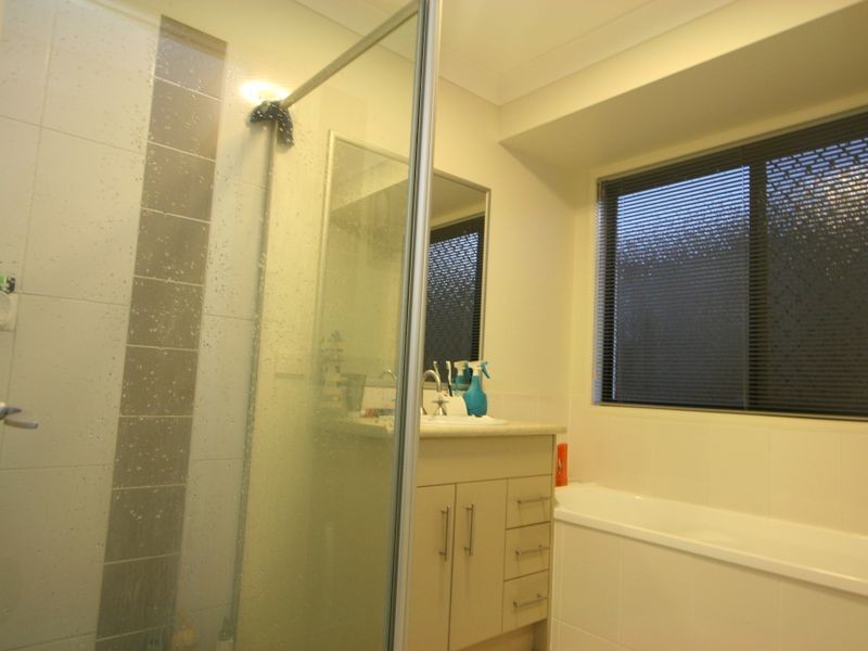 15 Juniper Street, Heathwood QLD 4110