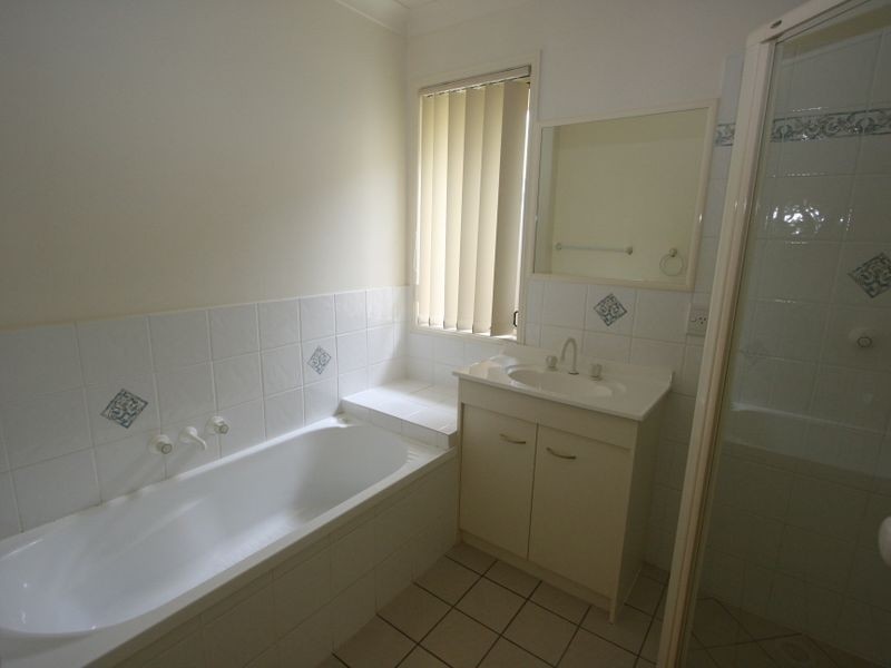 22 Rachele Close, Forest Lake QLD 4078