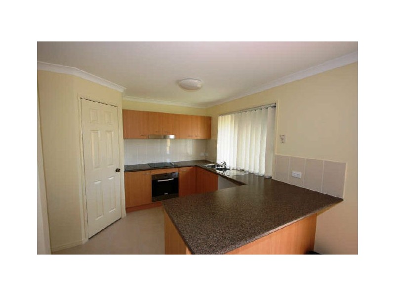 42 Degas Street, Forest Lake QLD 4078