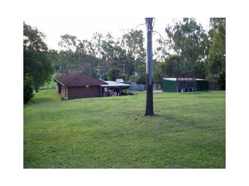 166 Cedar Road, Redbank Plains QLD 4301
