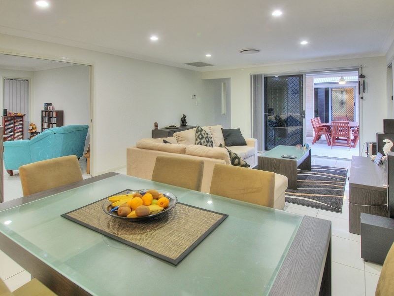 30 Juniper Street, Heathwood QLD 4110