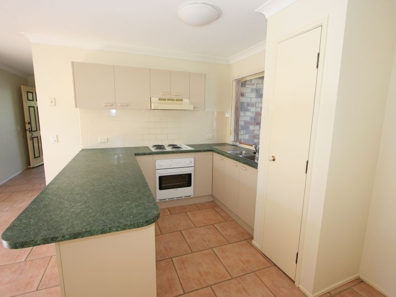 12 Honeysuckle Place, Forest Lake QLD 4078