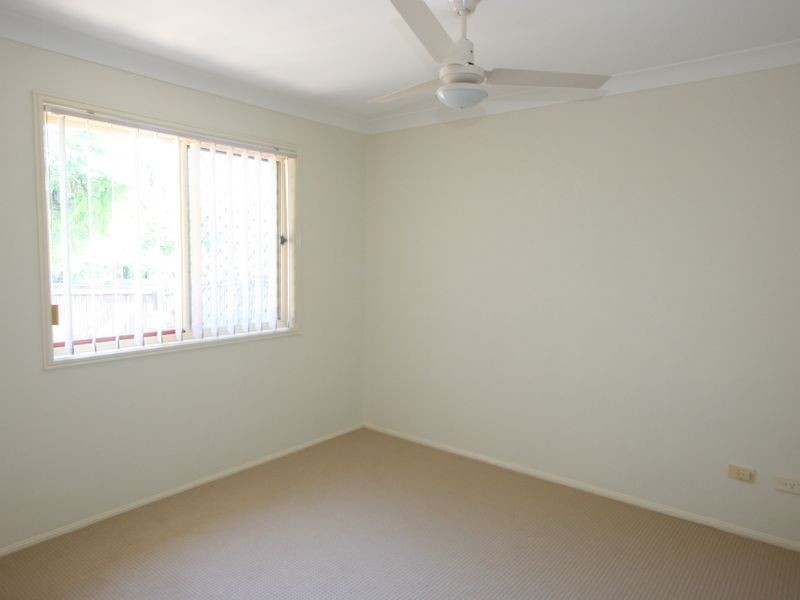 12 Honeysuckle Place, Forest Lake QLD 4078